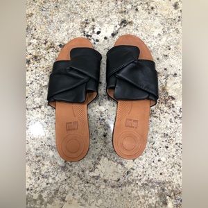 FITFLOP - "SOLA" LEATHER SLIDES (color BLACK) size 9 NWT (never worn)